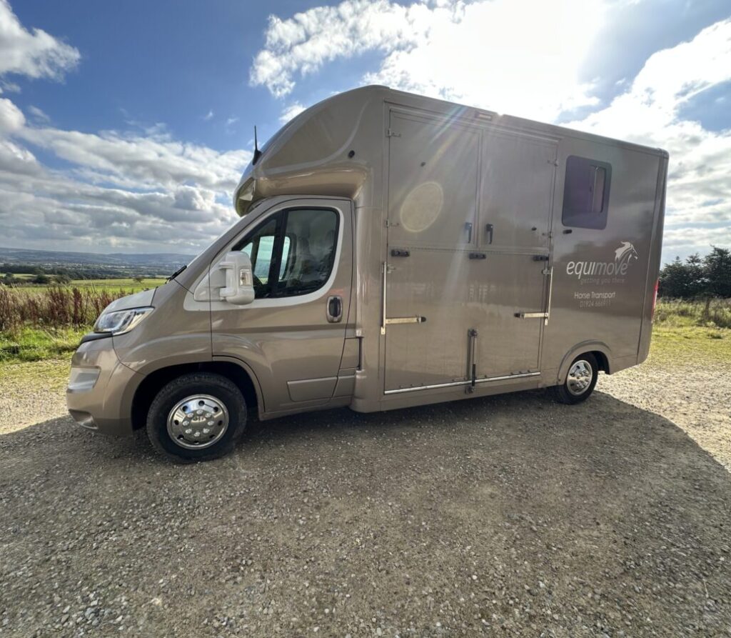 Hire a Horsebox in Yorkshire - Yorkshire Equimove